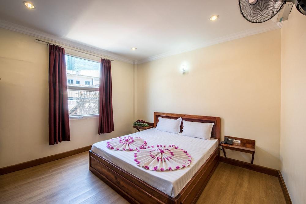Seng Hout Hotel Battambang Exterior foto
