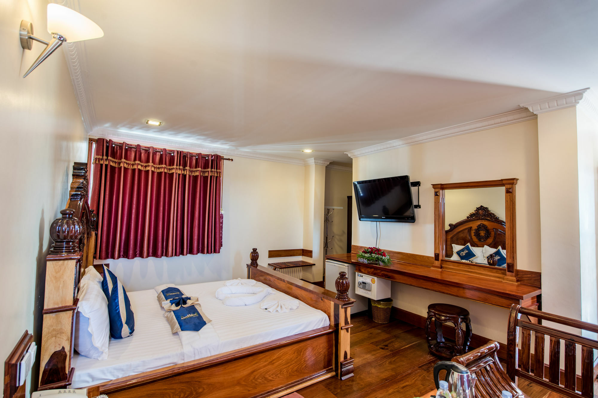 Seng Hout Hotel Battambang Exterior foto